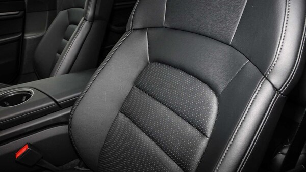 Used Porsche Taycan 2025 for sale - 75260016: Photo 15