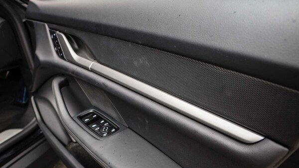 Used Porsche Taycan 2025 for sale - 75260016: Photo 26