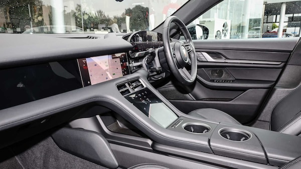 Used Porsche Taycan 2025 for sale - 75260016: Photo 5