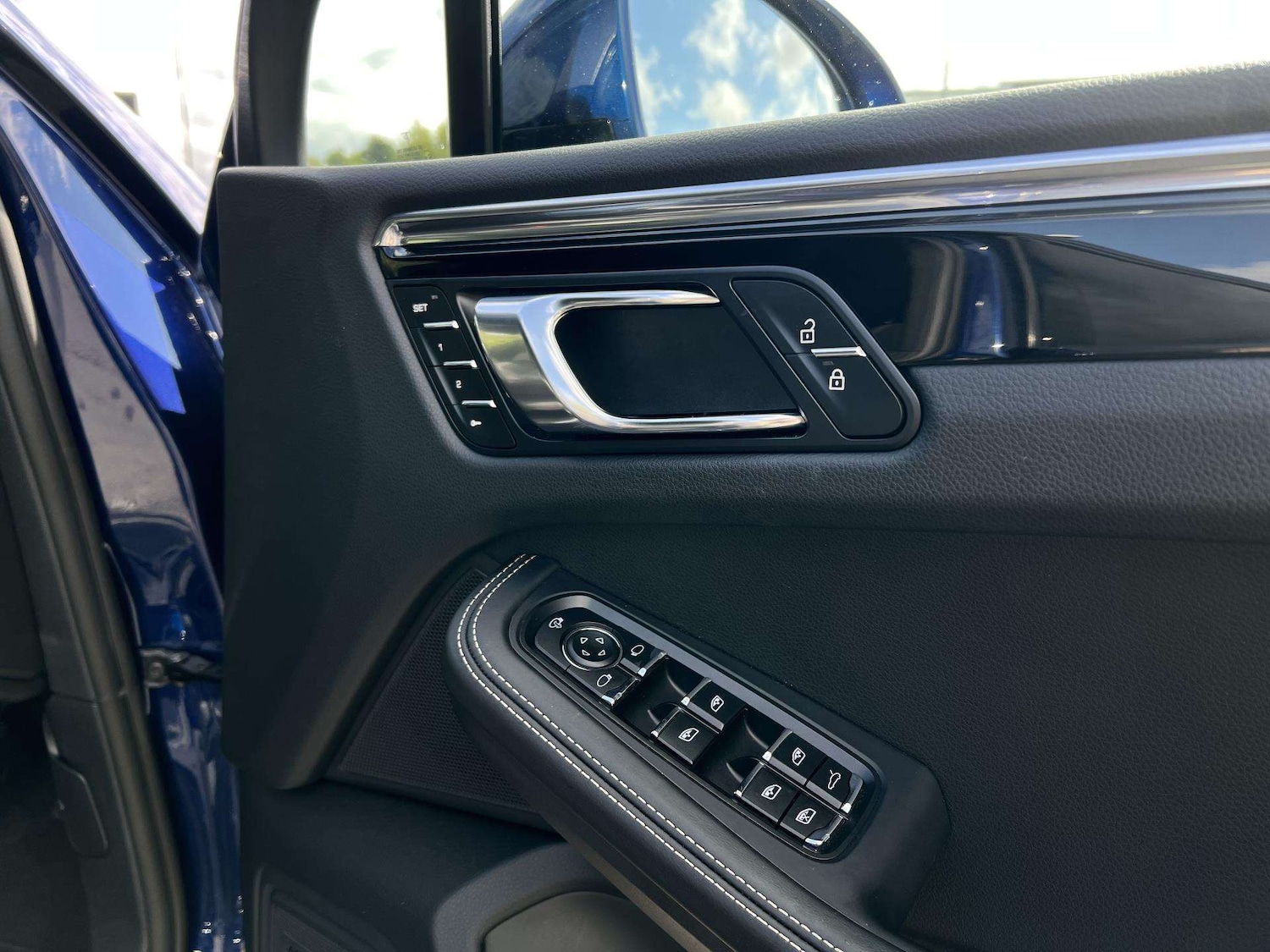 Vehicle 28