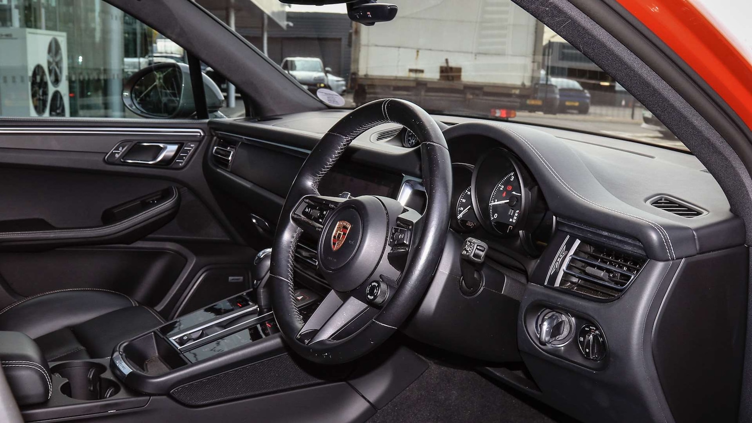 Used Porsche Macan for sale - 76087979: Photo 25