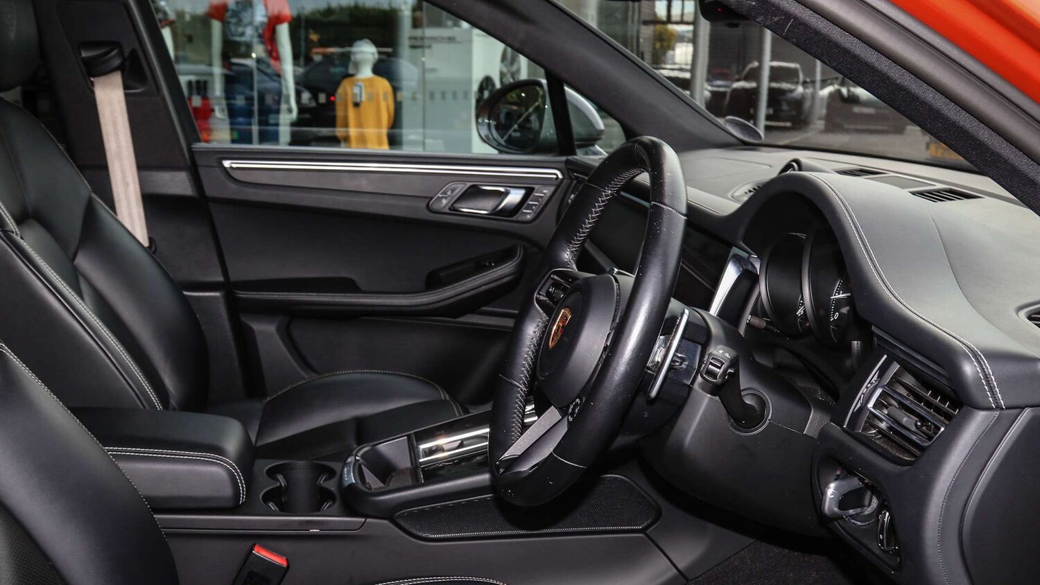 Used Porsche Macan for sale - 76087979: Photo 26