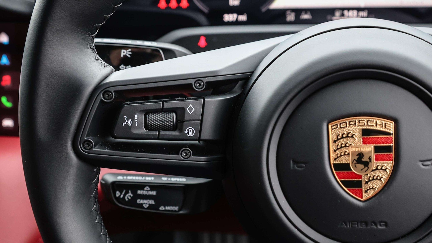 Used Porsche Taycan 2023 for sale - 76718156: Photo 17