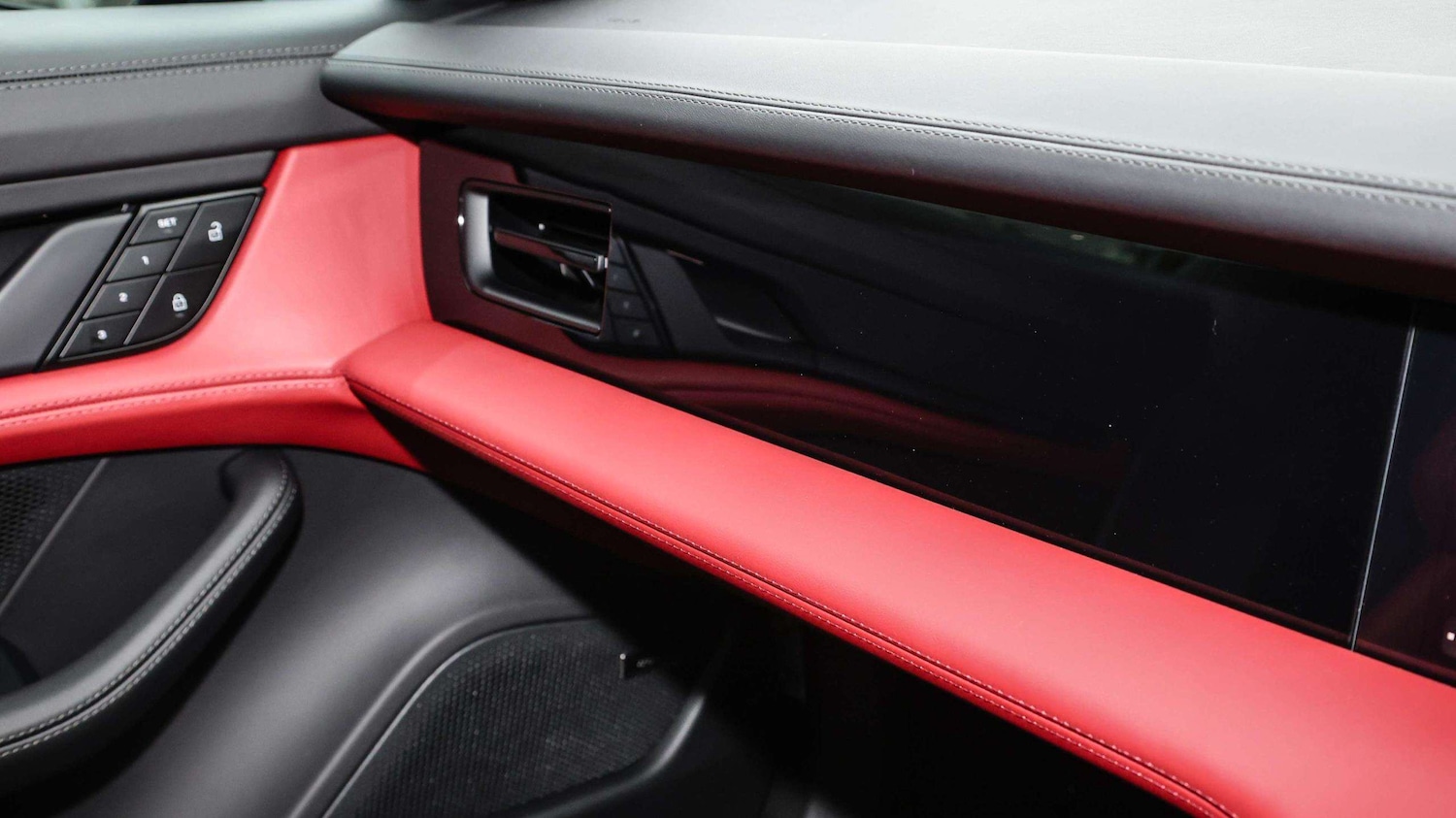 Used Porsche Taycan 2023 for sale - 76718156: Photo 19