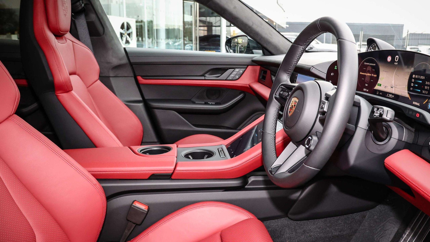 Used Porsche Taycan 2023 for sale - 76718156: Photo 21