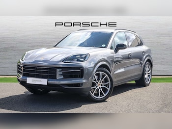 Used Porsche Cayenne 2024 for sale - 79051867: Photo