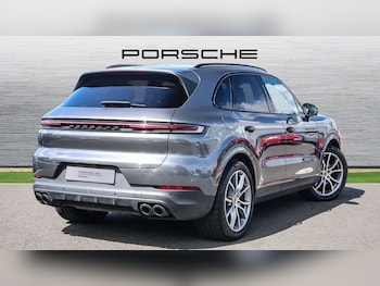 Used Porsche Cayenne 2024 for sale - 79051867: Photo