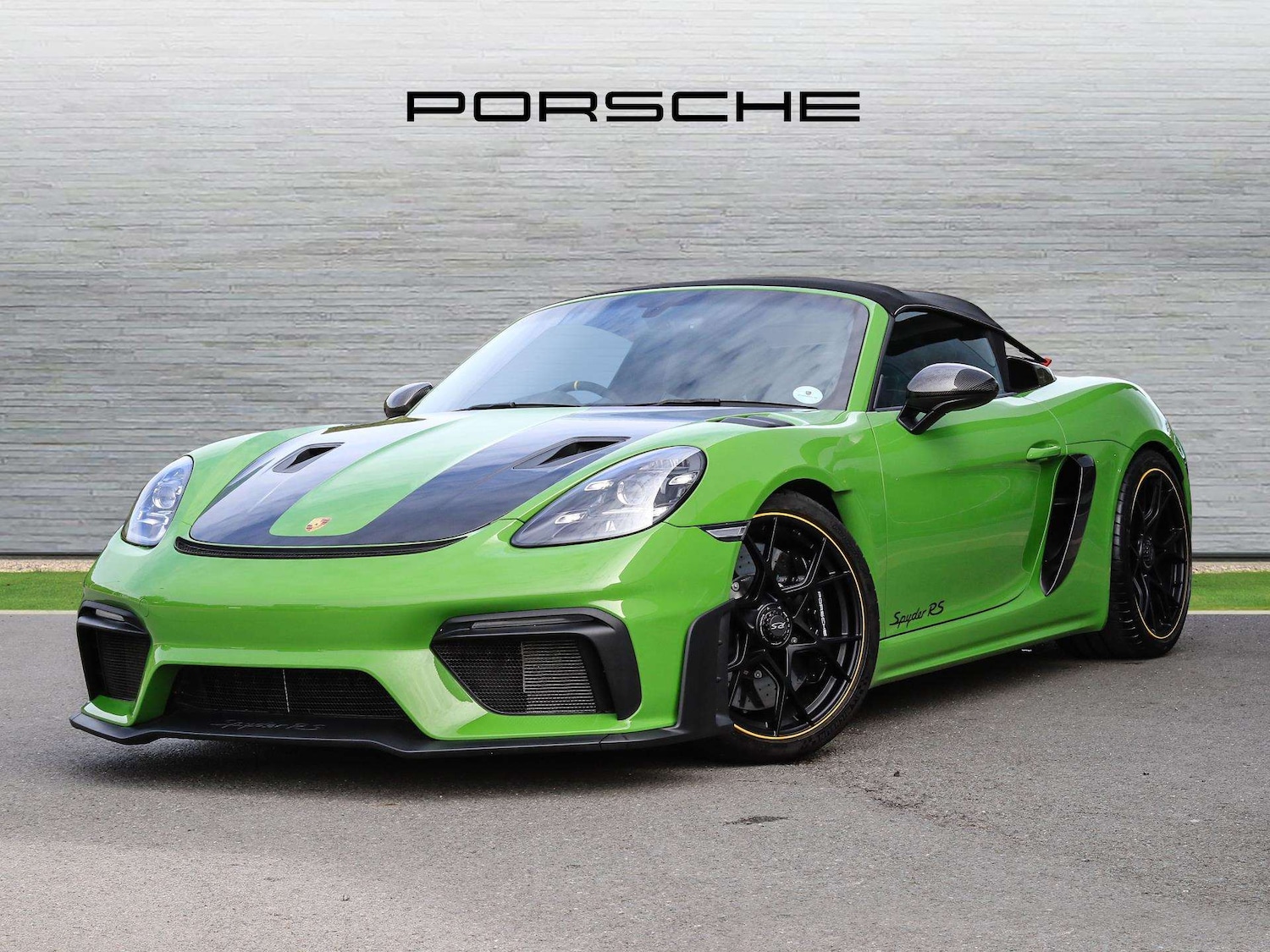 Used Porsche Other 2024 for sale - 76113390: Photo 2