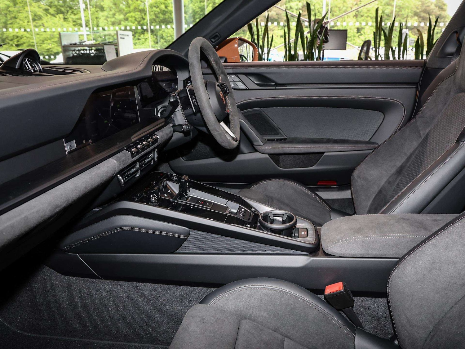 Used Porsche 911 2025 for sale - 76916165: Photo 8