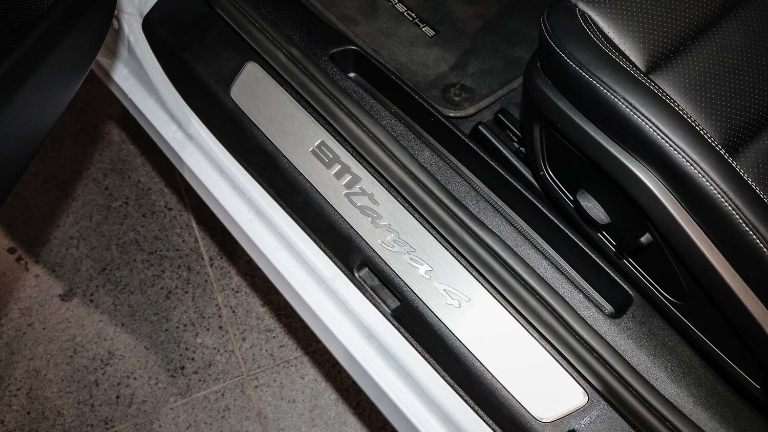 Used Porsche 911 2023 for sale - 76875769: Photo 27