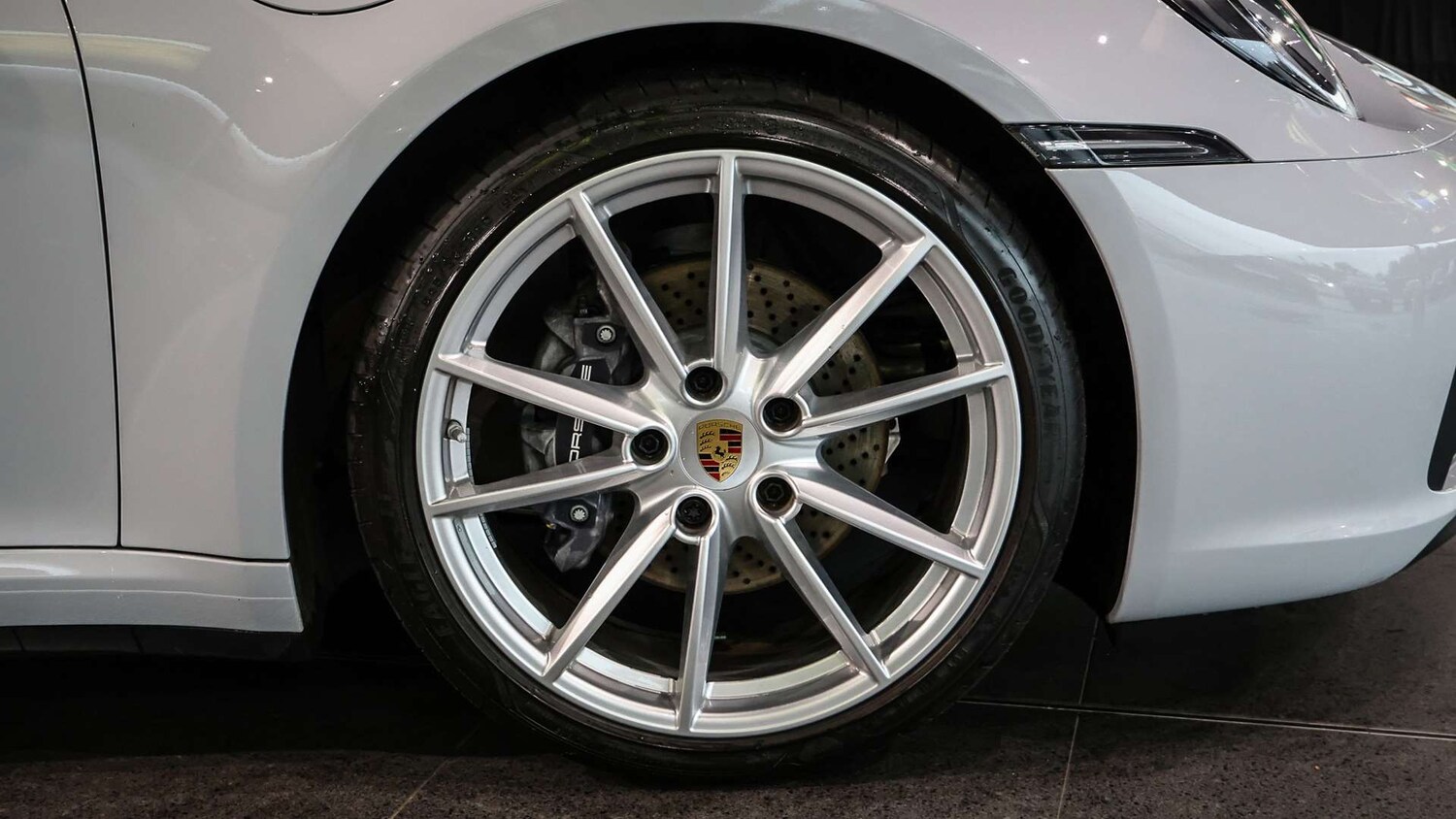 Used Porsche 911 2023 for sale - 76875769: Photo 6