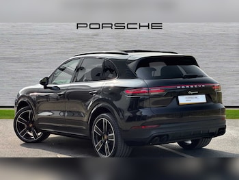 Used Porsche Cayenne 2019 for sale - 75535192: Photo