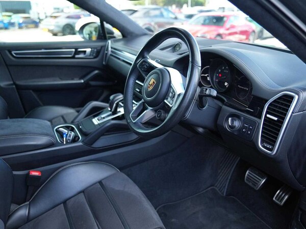 Used Porsche Cayenne 2021 for sale - 75435005: Photo 10