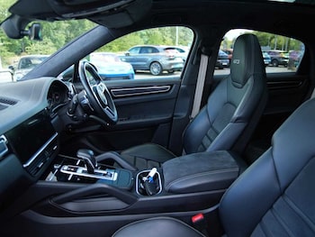 Used Porsche Cayenne 2021 for sale - 75435005: Photo