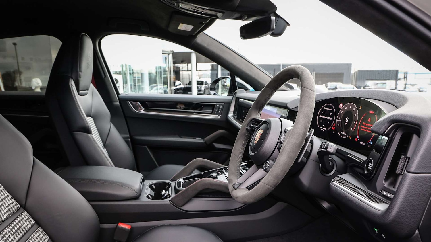 Used Porsche Cayenne 2025 for sale - 77147296: Photo 13