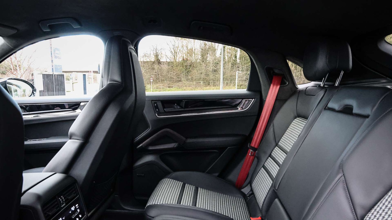 Used Porsche Cayenne 2025 for sale - 77147296: Photo 14