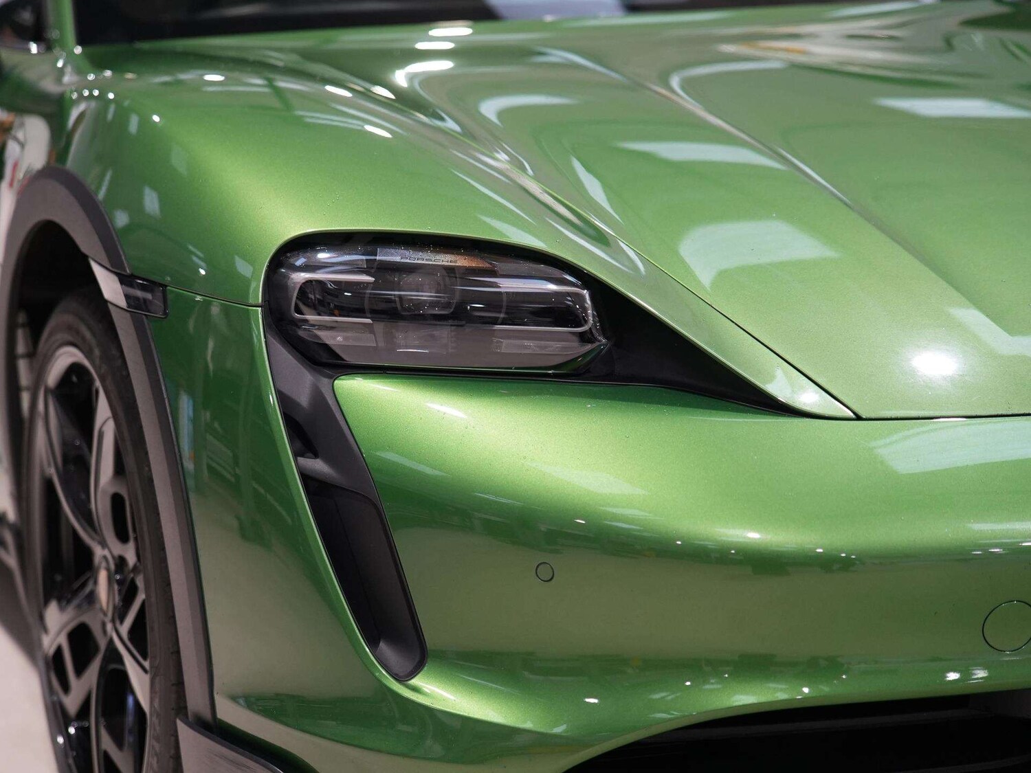 Used Porsche Taycan for sale - 77429198: Photo 30