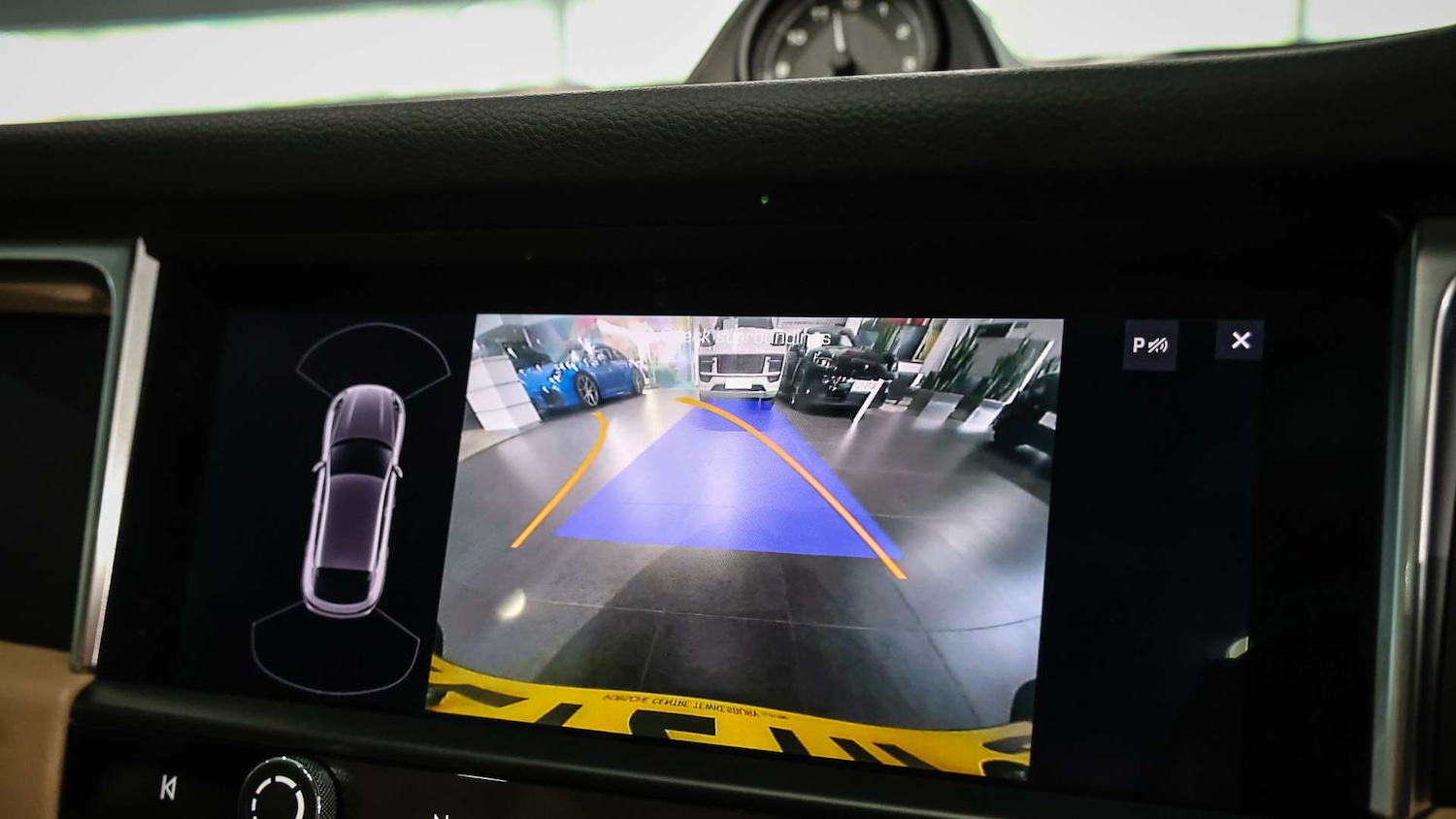 Used Porsche Macan 2023 for sale - 77000244: Photo 19