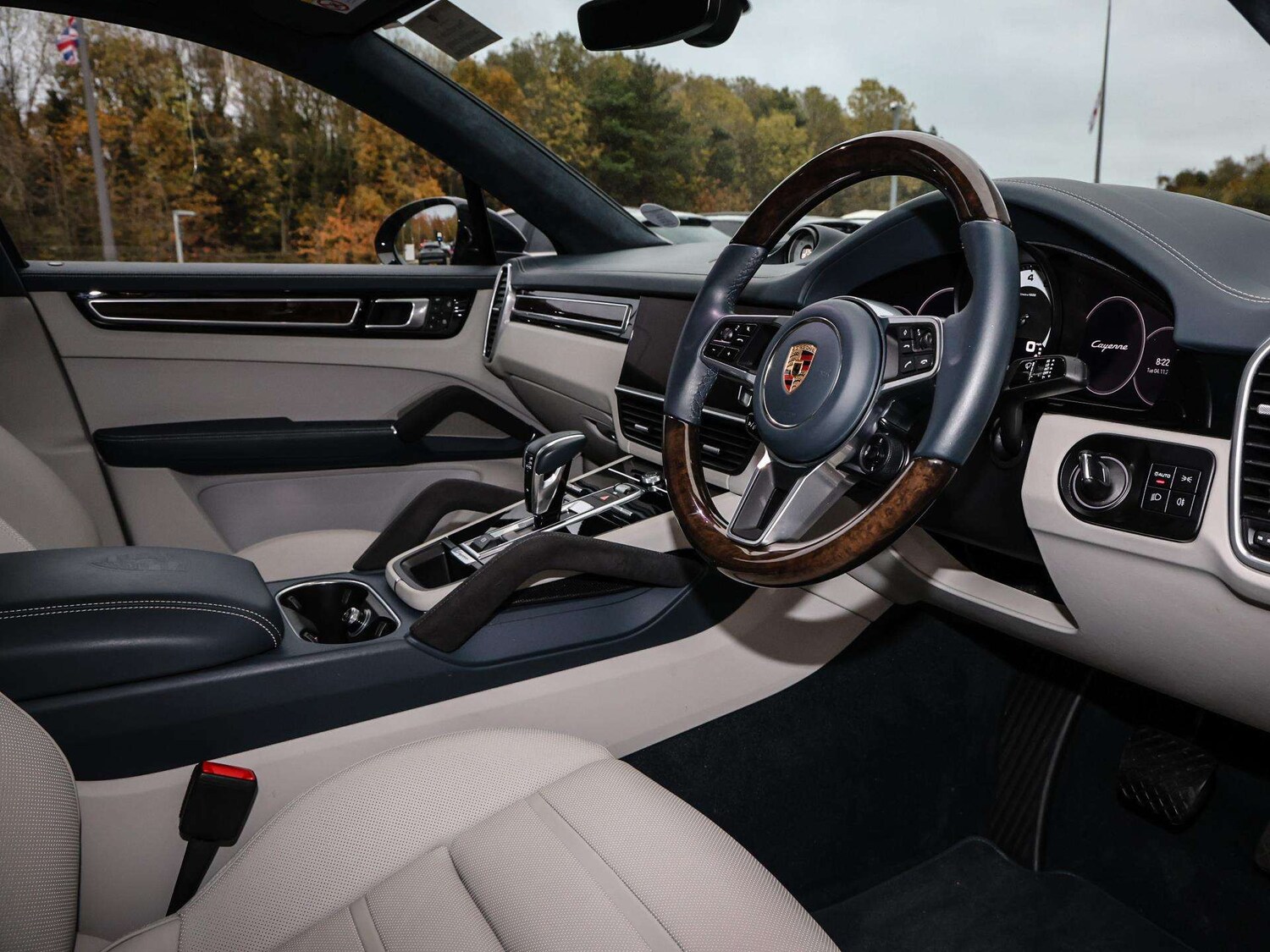 Used Porsche Cayenne 2023 for sale - 76475967: Photo 12