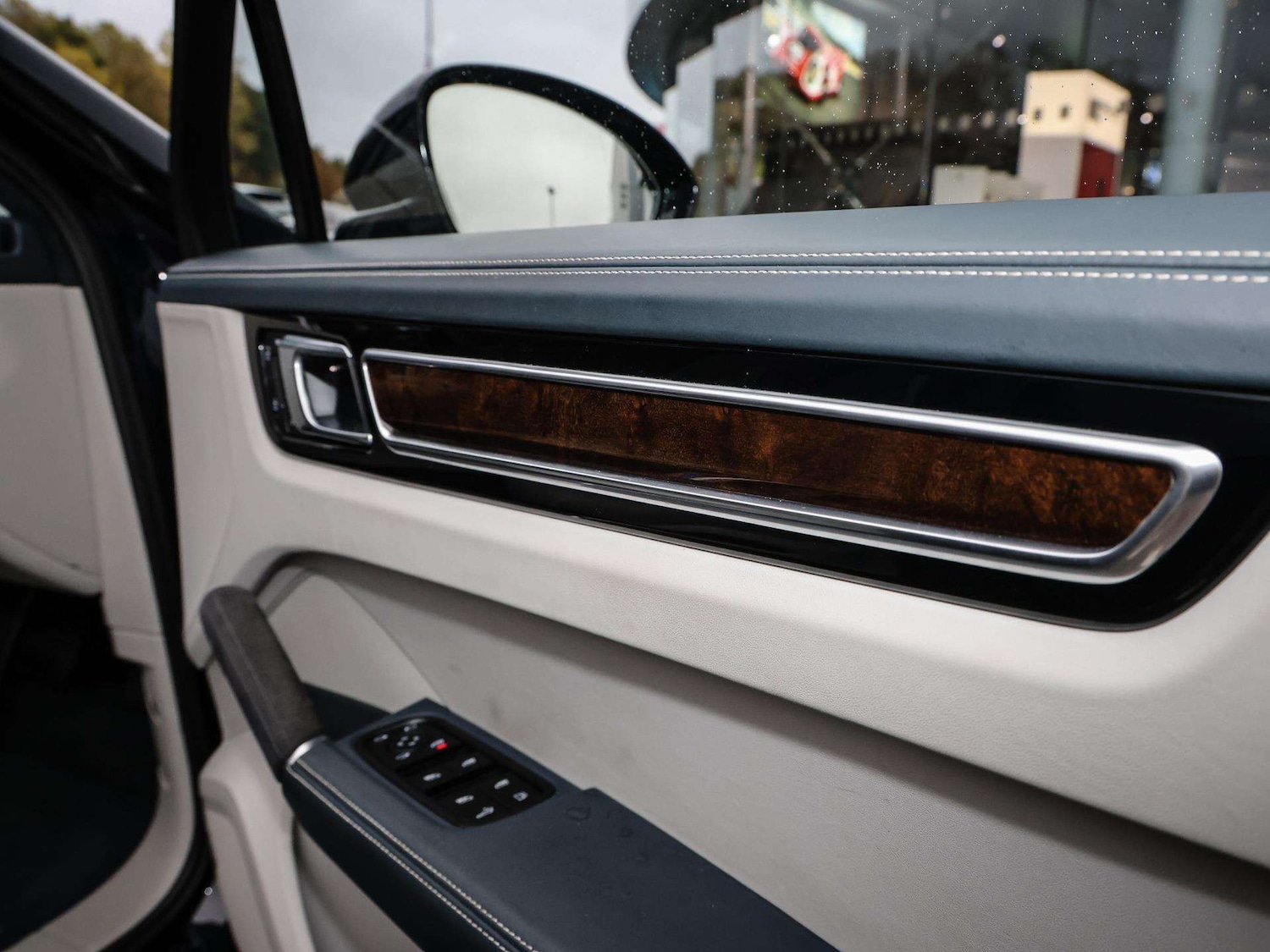 Used Porsche Cayenne 2023 for sale - 76475967: Photo 30