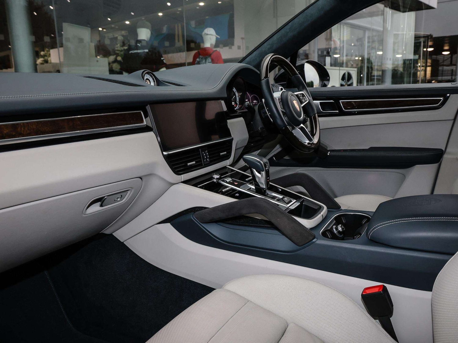 Used Porsche Cayenne 2023 for sale - 76475967: Photo 5