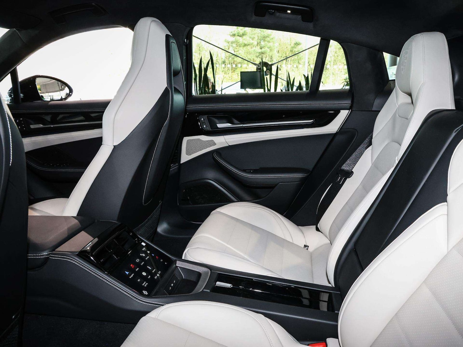 Used Porsche Panamera 2025 for sale - 76746061: Photo 10