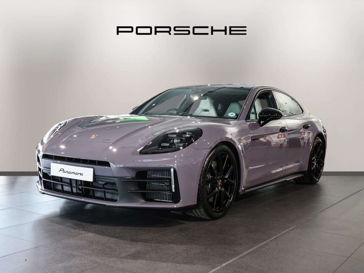 Used Porsche Panamera 2025 for sale - 76746061: Photo 2
