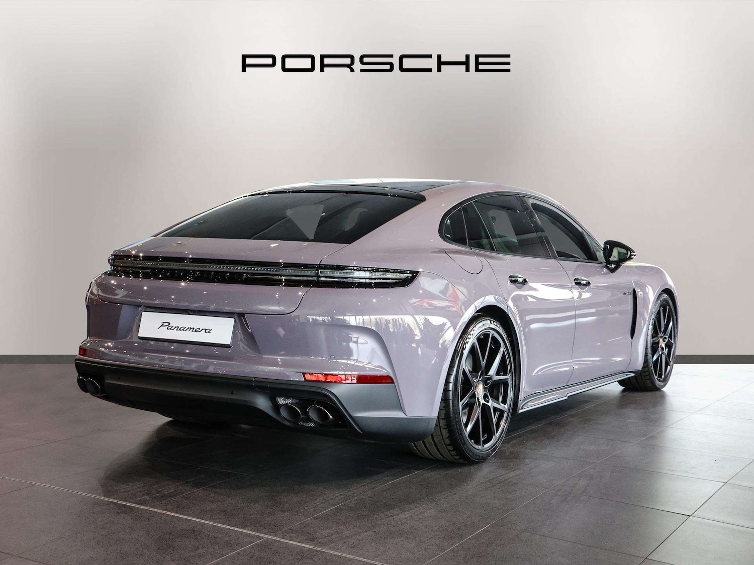 Used Porsche Panamera 2025 for sale - 76746061: Photo 3