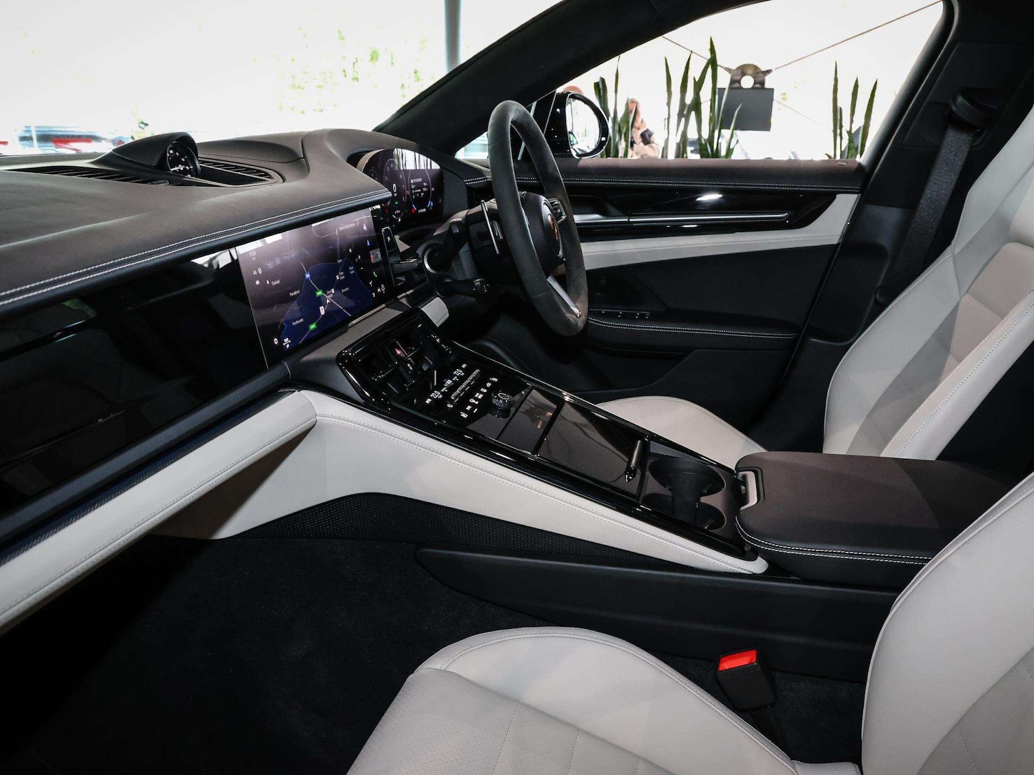 Used Porsche Panamera 2025 for sale - 76746061: Photo 7