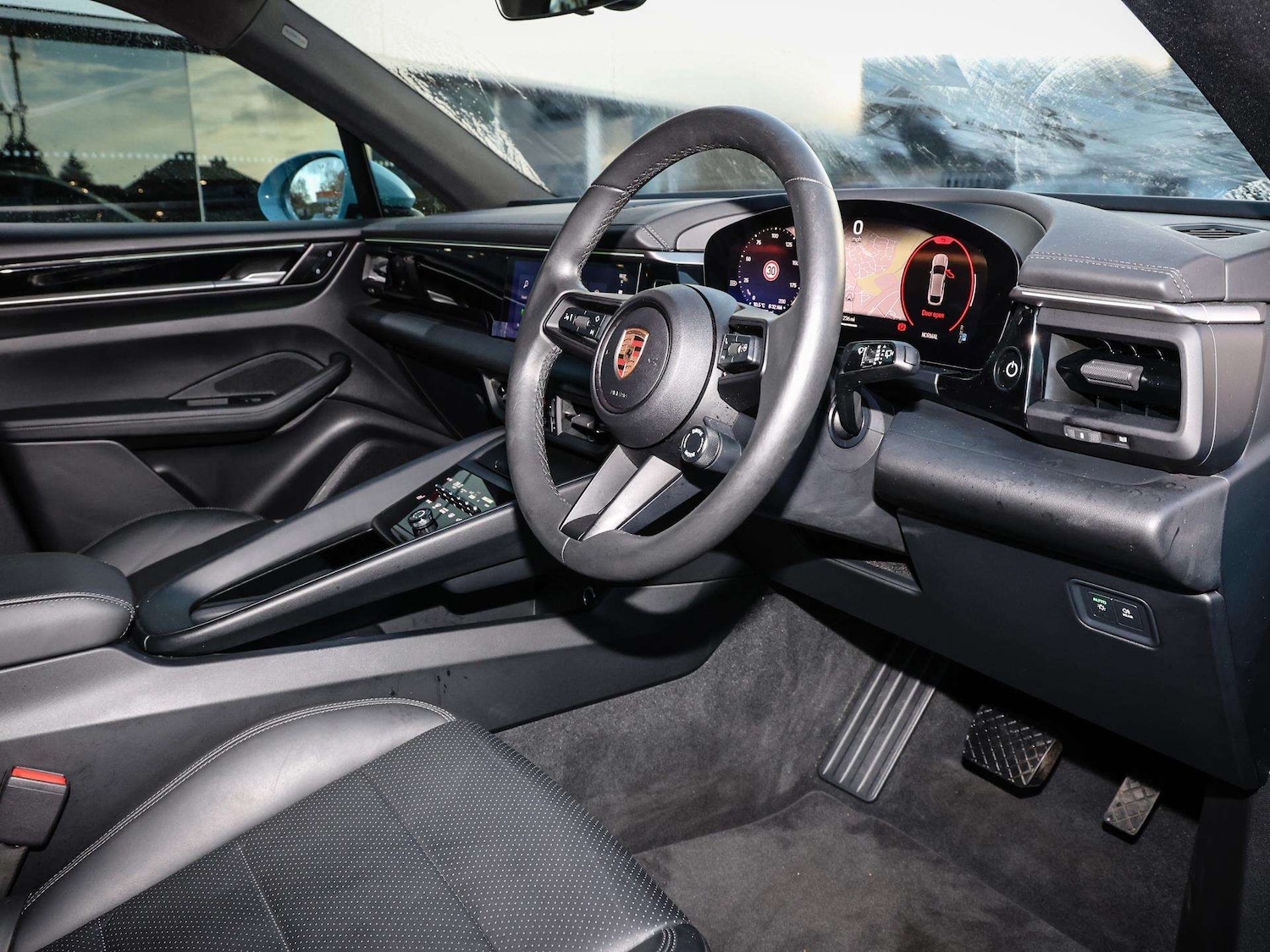 Used Porsche Macan 2024 for sale - 77334089: Photo 12