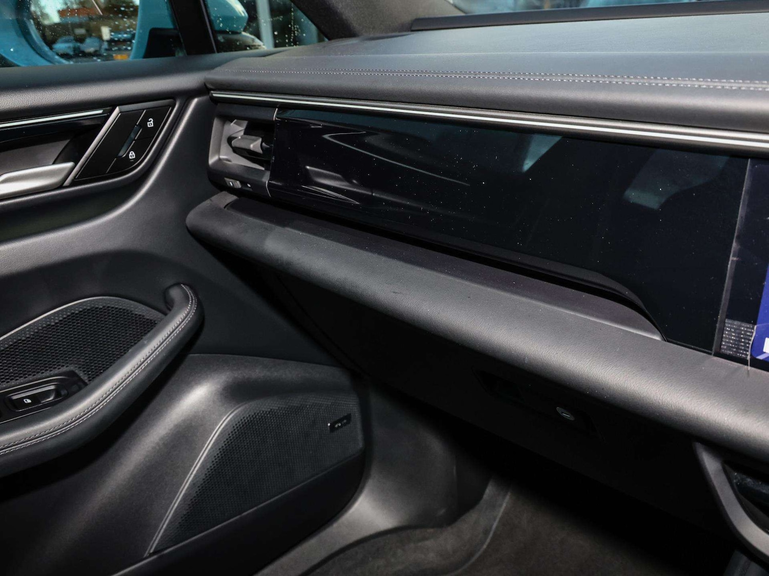 Used Porsche Macan 2024 for sale - 77334089: Photo 29