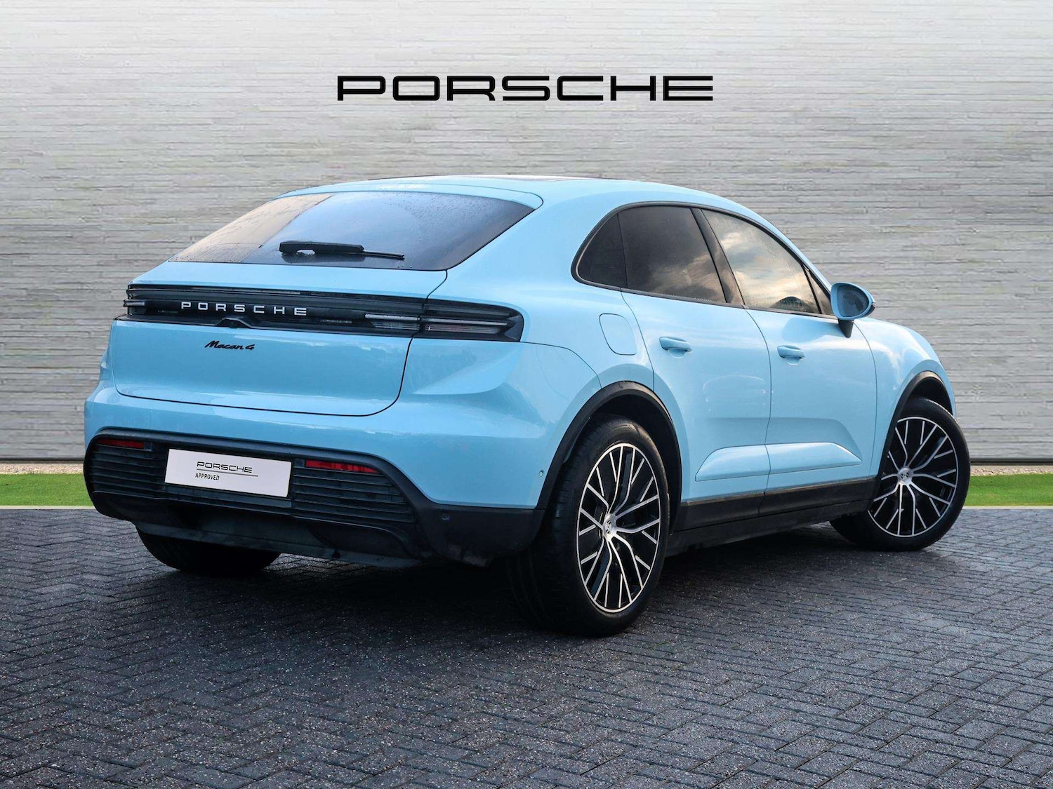 Used Porsche Macan 2024 for sale - 77334089: Photo 3