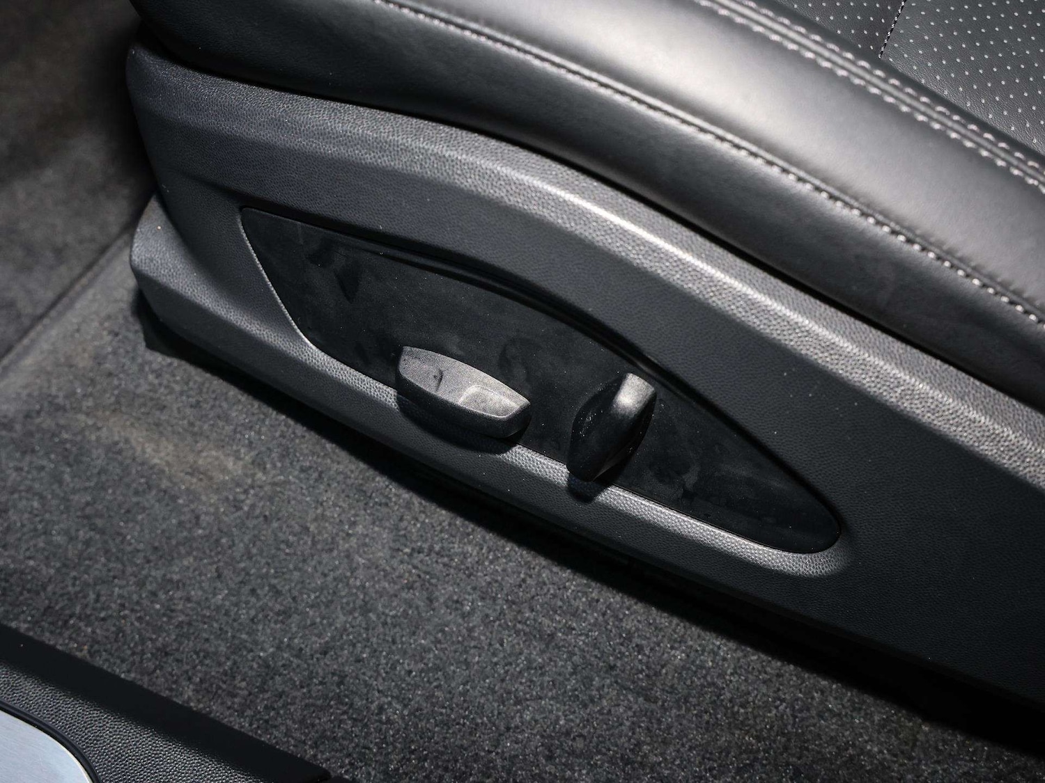 Used Porsche Macan 2024 for sale - 77334089: Photo 31