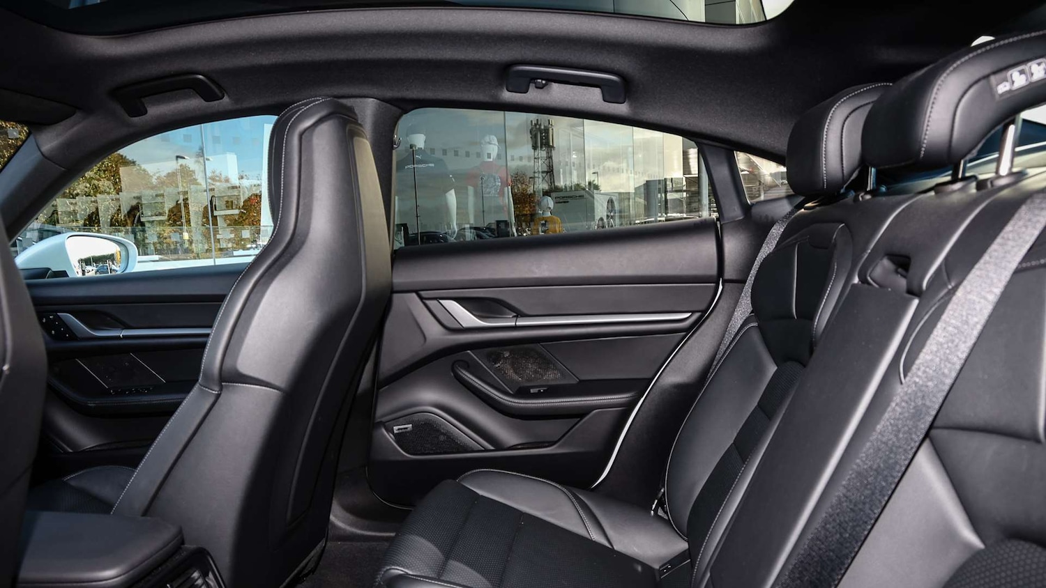 Used Porsche Taycan 2024 for sale - 76390582: Photo 14