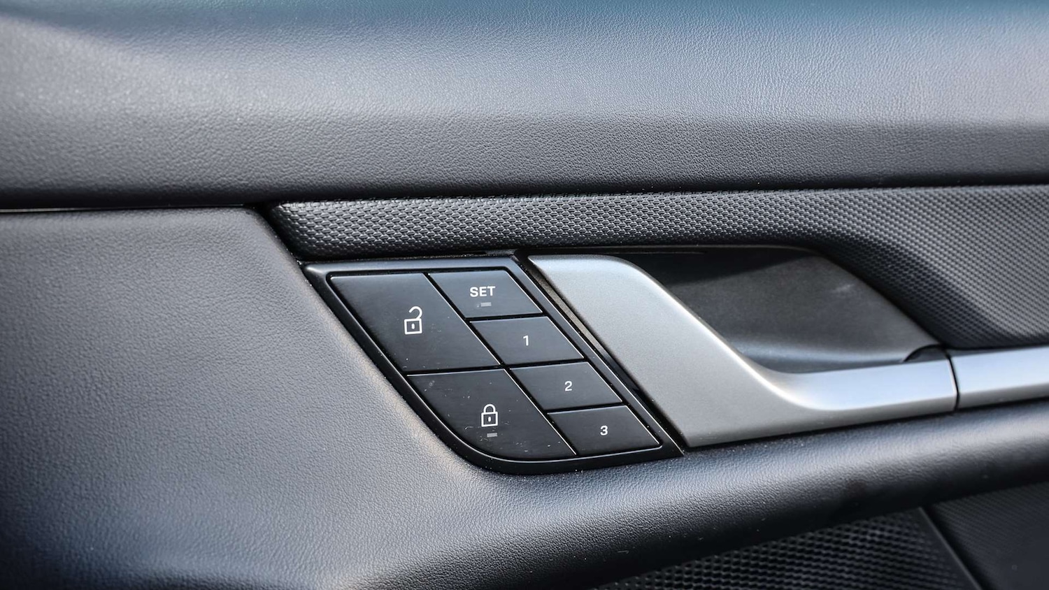 Used Porsche Taycan 2024 for sale - 76390582: Photo 23