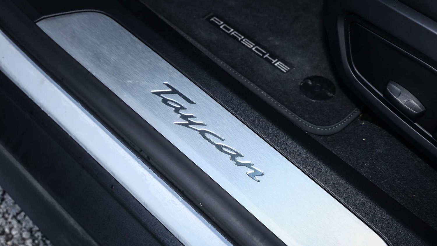 Used Porsche Taycan 2024 for sale - 76390582: Photo 27