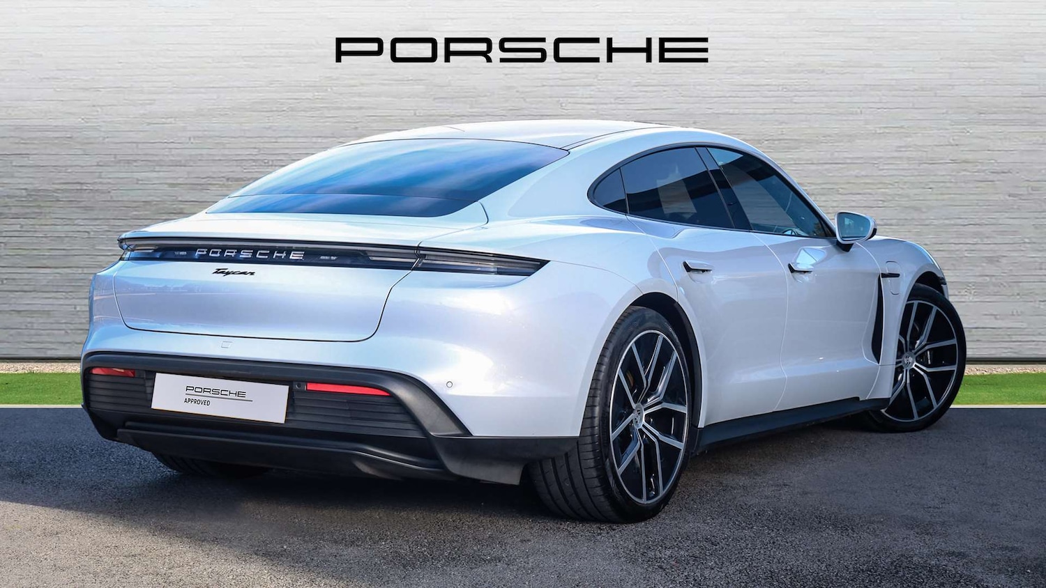 Used Porsche Taycan 2024 for sale - 76390582: Photo 3