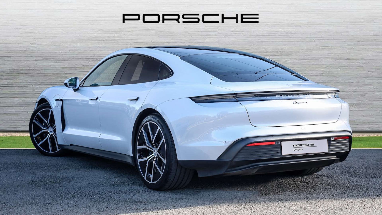 Used Porsche Taycan 2024 for sale - 76390582: Photo 4