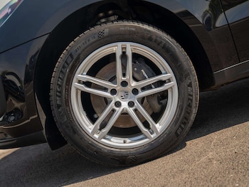 Used Porsche Macan 2025 for sale - 79455650: Photo