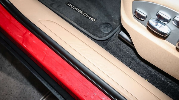 Used Porsche Macan 2023 for sale - 76242546: Photo 28
