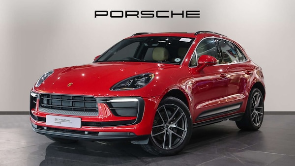 Used Porsche Macan 2023 for sale - 76242546: Photo 2