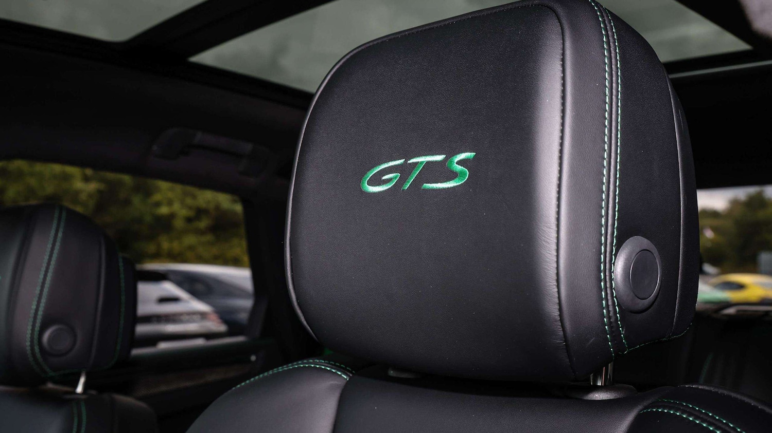 Used Porsche Macan 2023 for sale - 76718159: Photo 13