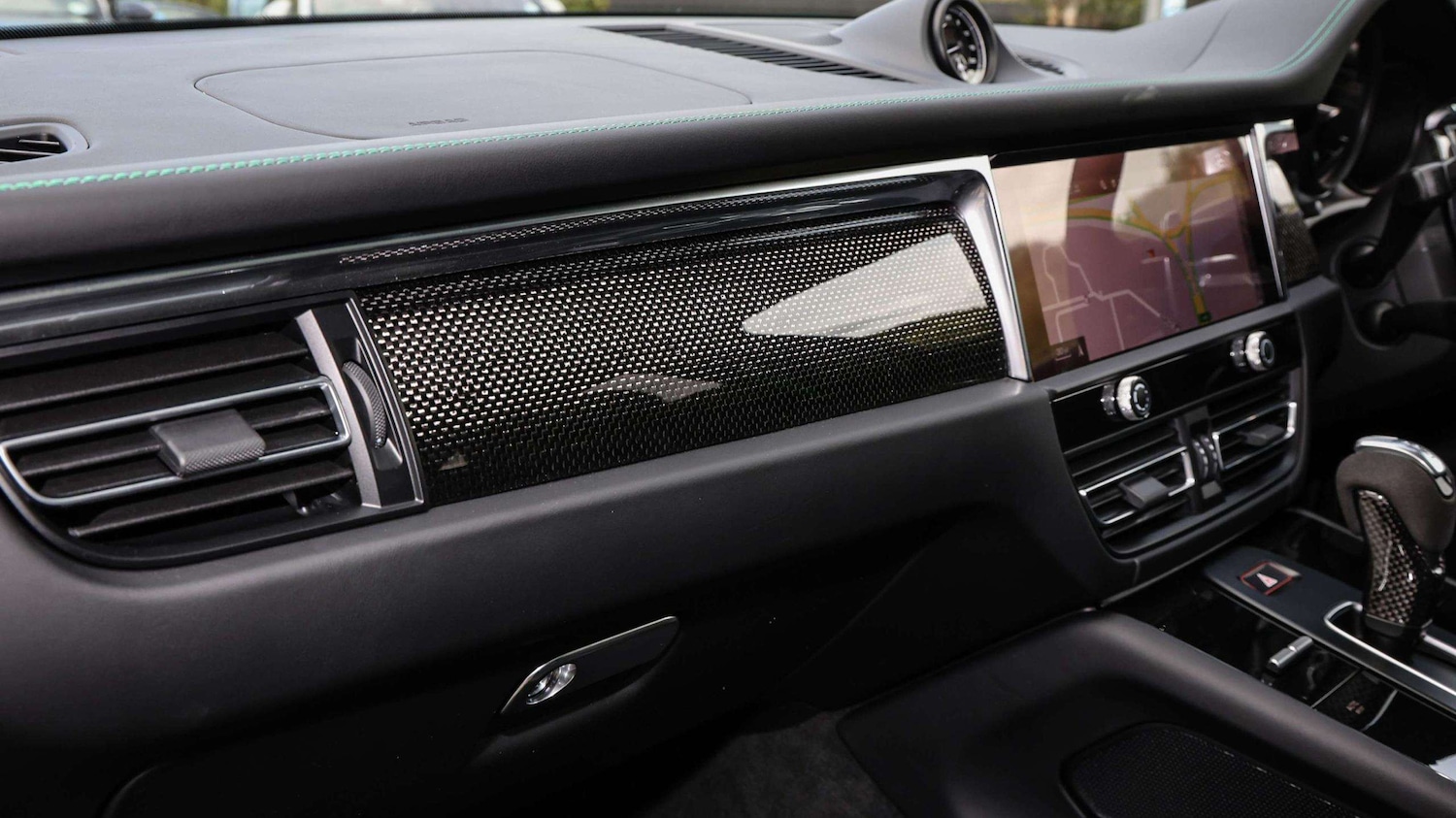 Used Porsche Macan 2023 for sale - 76718159: Photo 14