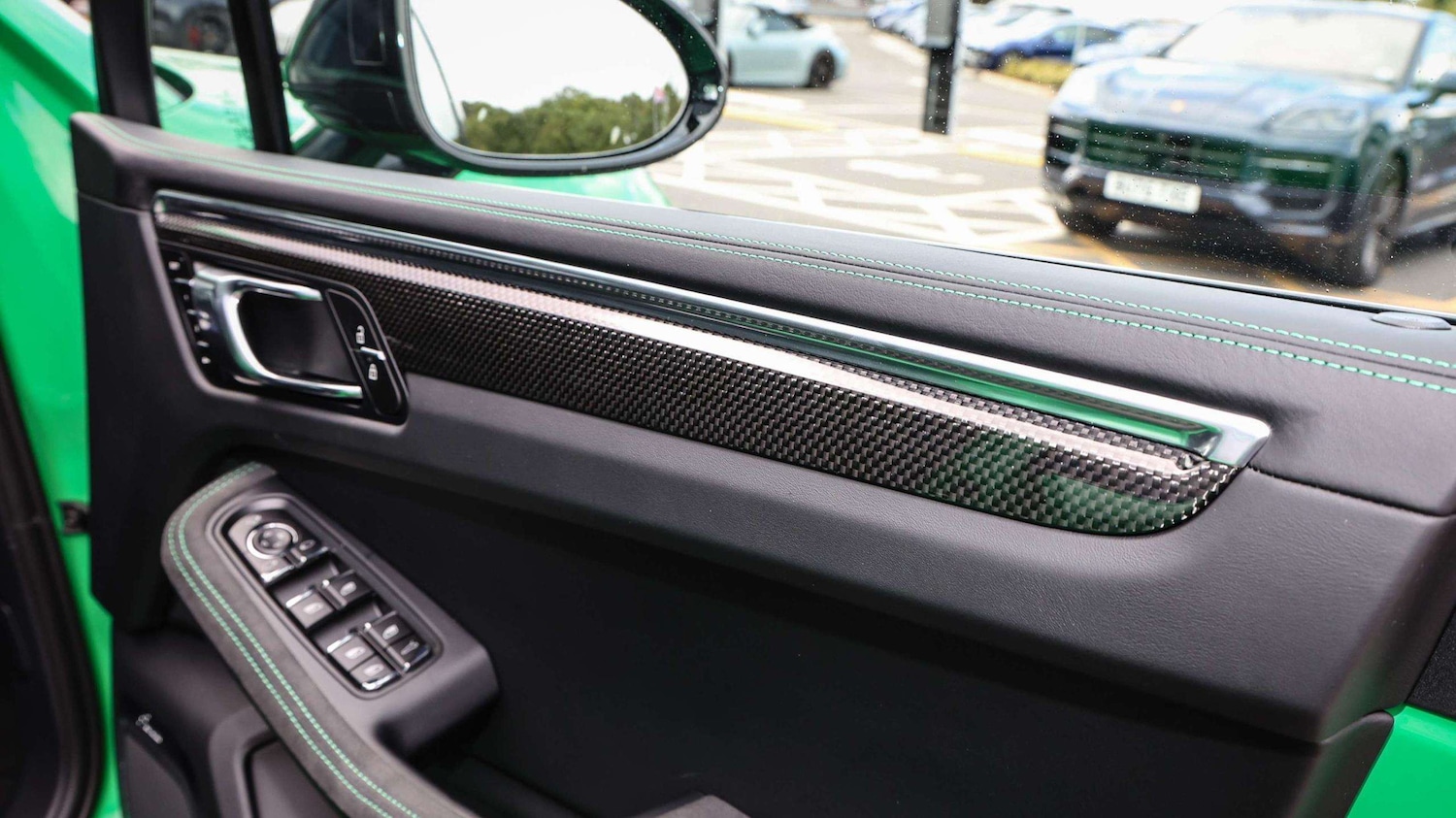 Used Porsche Macan 2023 for sale - 76718159: Photo 20