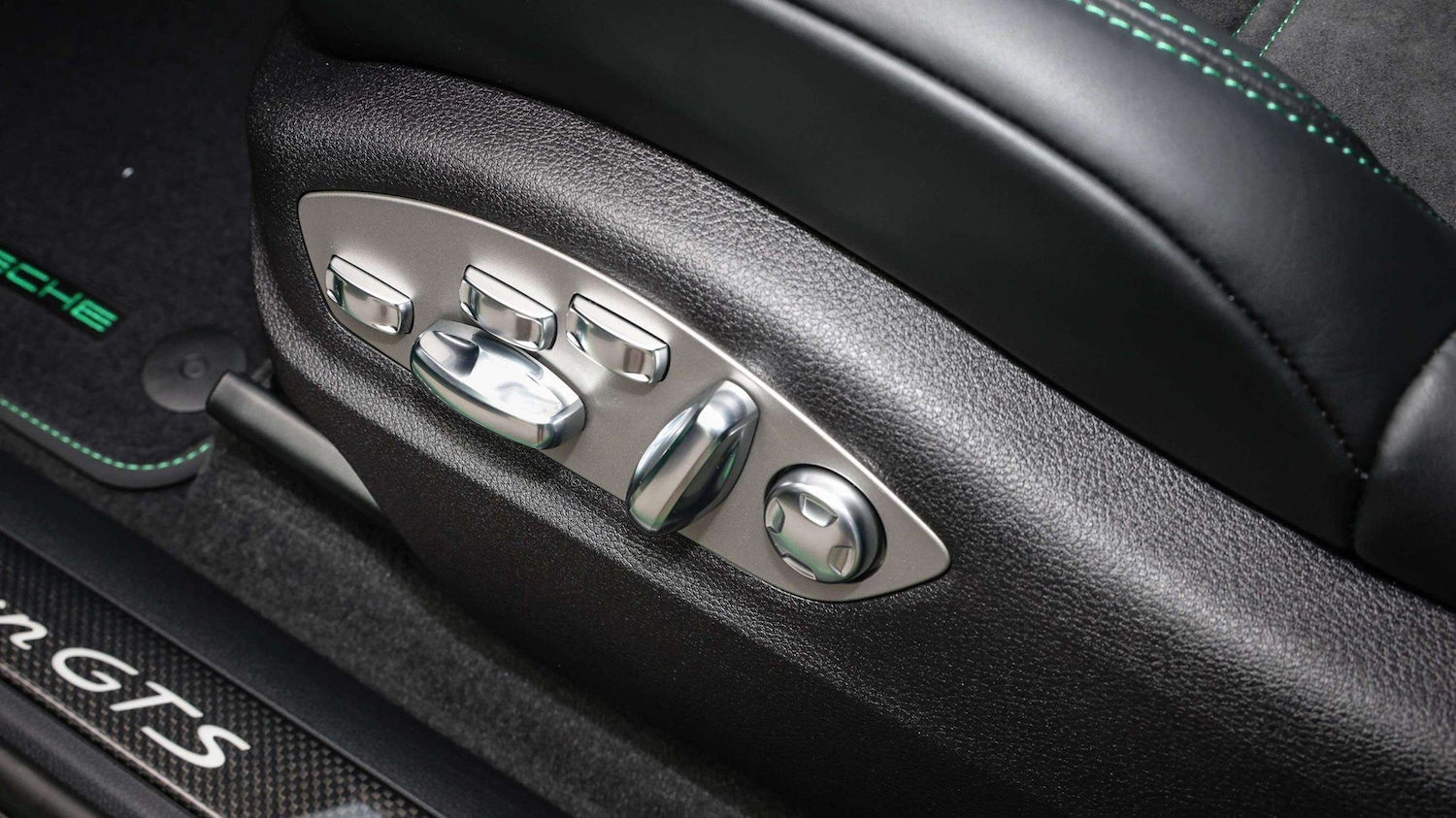 Used Porsche Macan 2023 for sale - 76718159: Photo 23