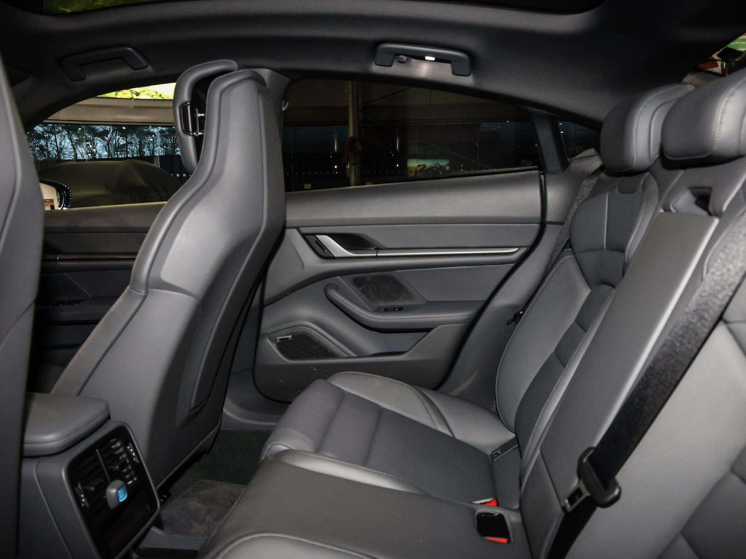 Used Porsche Taycan 2024 for sale - 76967940: Photo 16