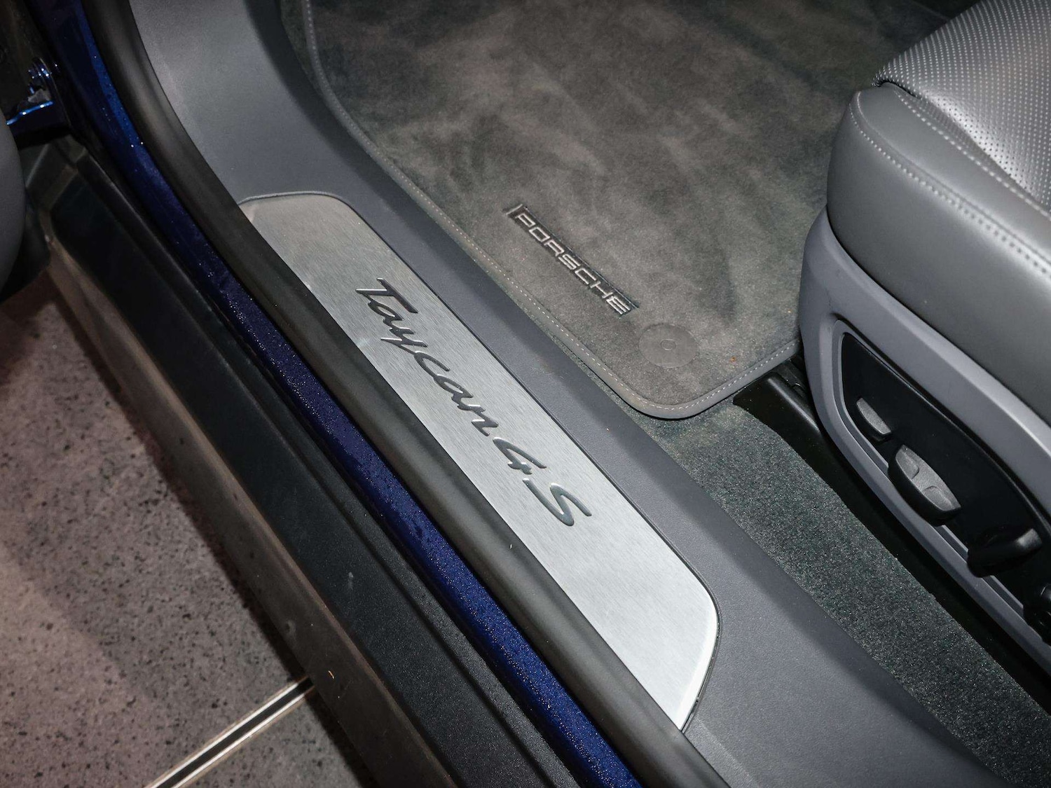 Used Porsche Taycan 2024 for sale - 76967940: Photo 29