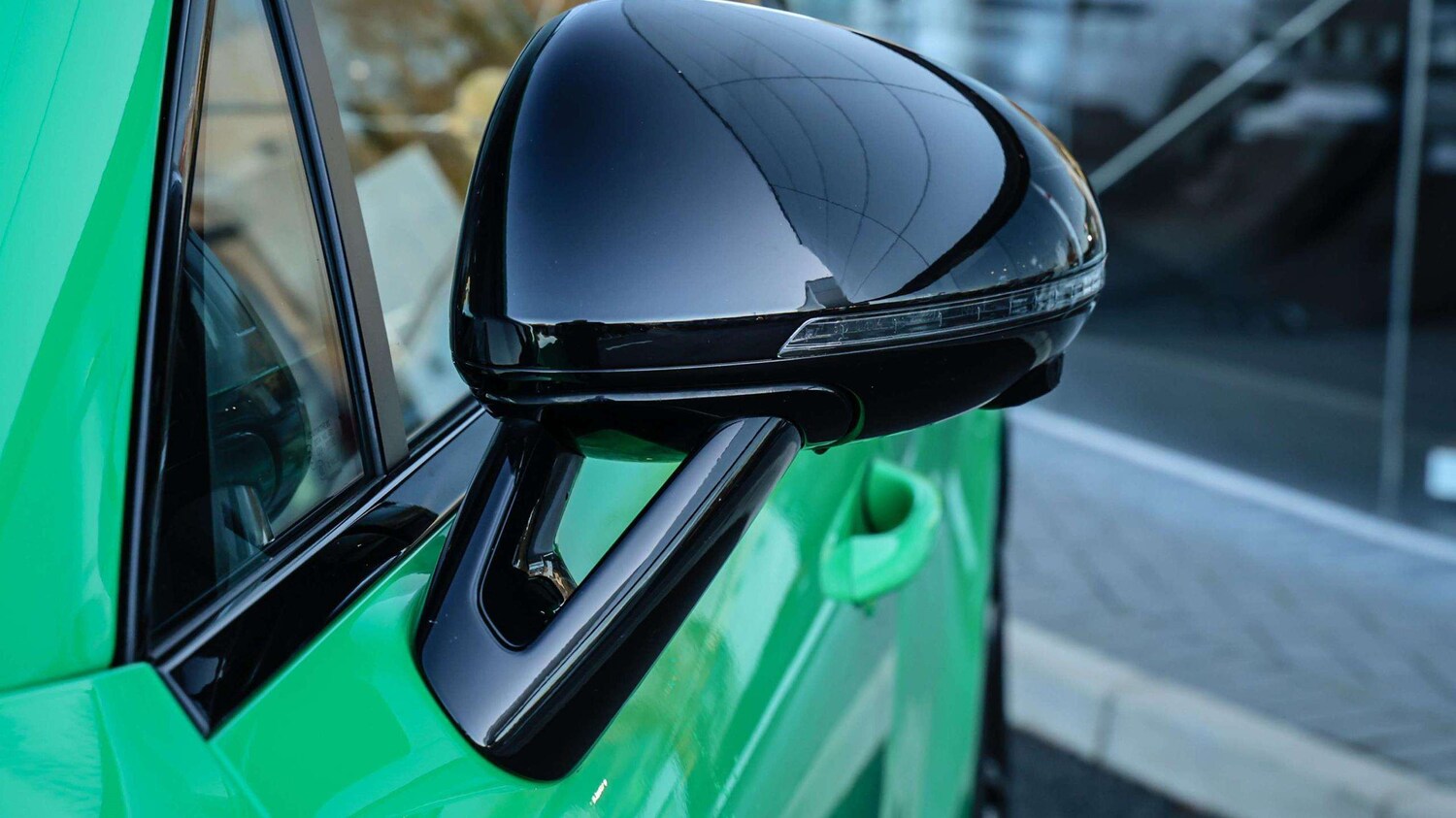 Used Porsche Macan 2023 for sale - 76789314: Photo 10