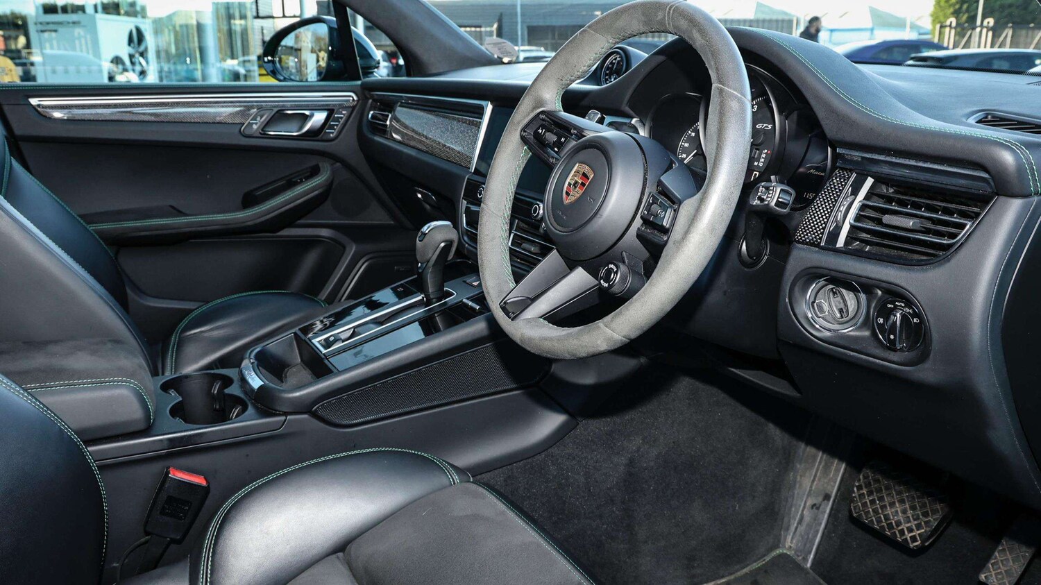 Used Porsche Macan 2023 for sale - 76789314: Photo 19