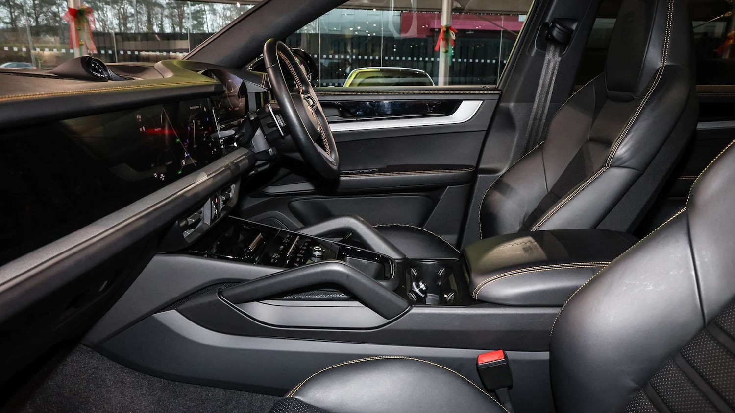 Used Porsche Cayenne 2023 for sale - 76916159: Photo 11